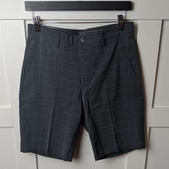 Dress short - Picture 1 of 7